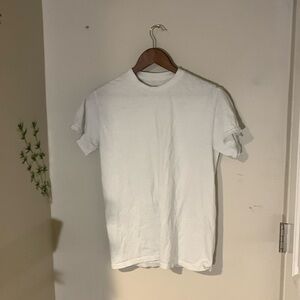 White T-Shirt. Got it for family photos. Haven’t worn it since. Great condition.